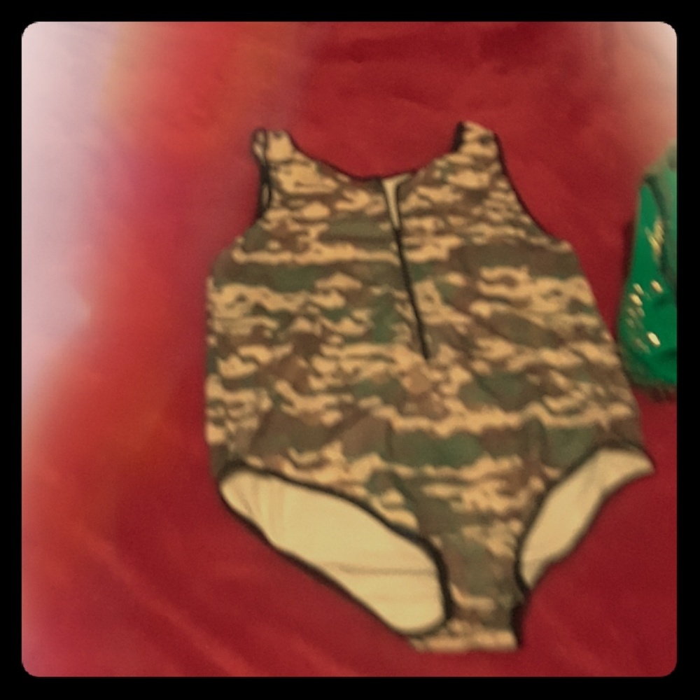 Bodysuit Camouflage Pattern 😻🤷‍♀️💜💣💥💭